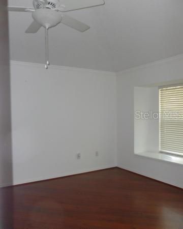 For Rent: $2,300 (4 beds, 2 baths, 2014 Square Feet)