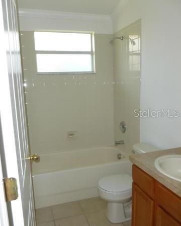 For Rent: $2,300 (4 beds, 2 baths, 2014 Square Feet)