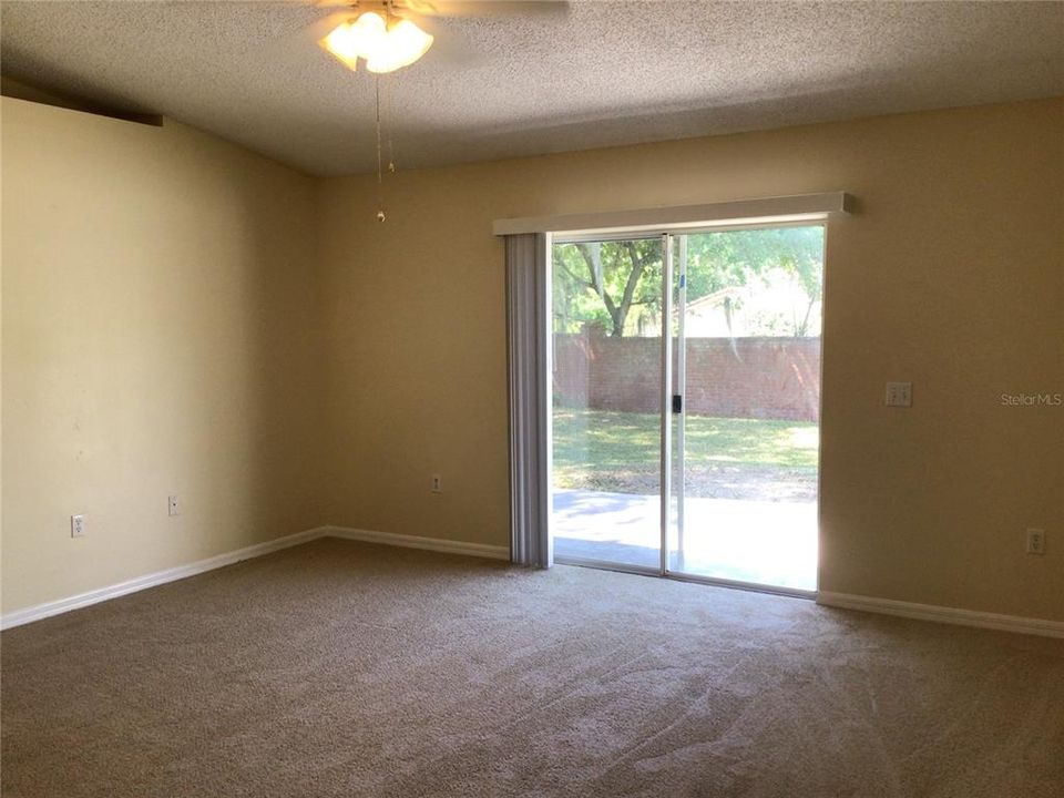 For Rent: $1,750 (3 beds, 2 baths, 1264 Square Feet)