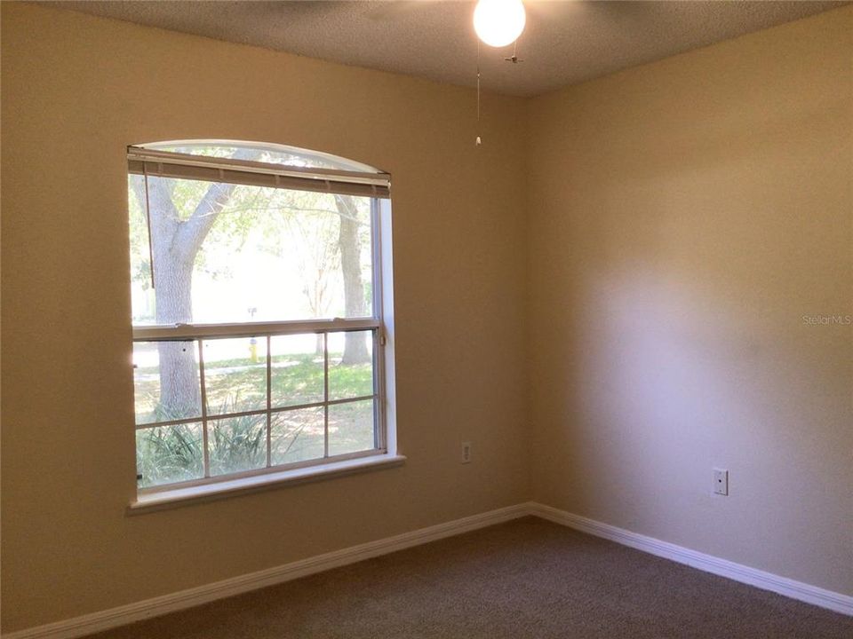 For Rent: $1,750 (3 beds, 2 baths, 1264 Square Feet)