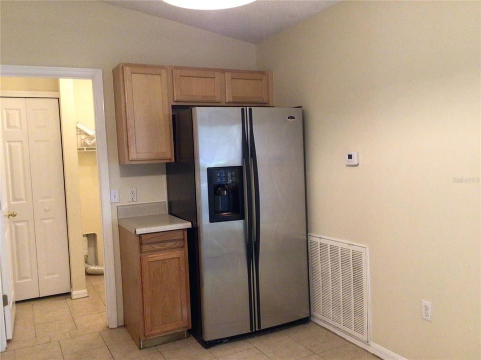 For Rent: $1,750 (3 beds, 2 baths, 1264 Square Feet)