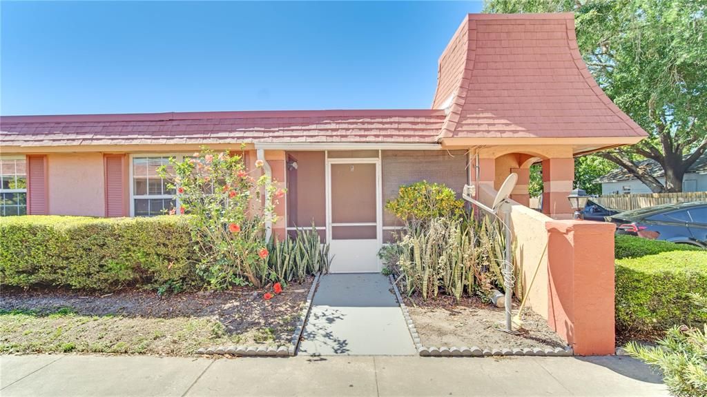 Recently Sold: $129,900 (1 beds, 1 baths, 702 Square Feet)