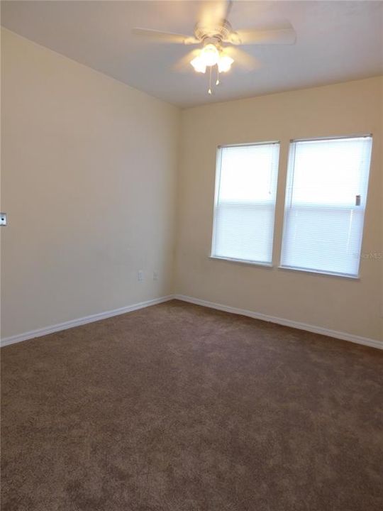 For Rent: $1,900 (3 beds, 3 baths, 1268 Square Feet)