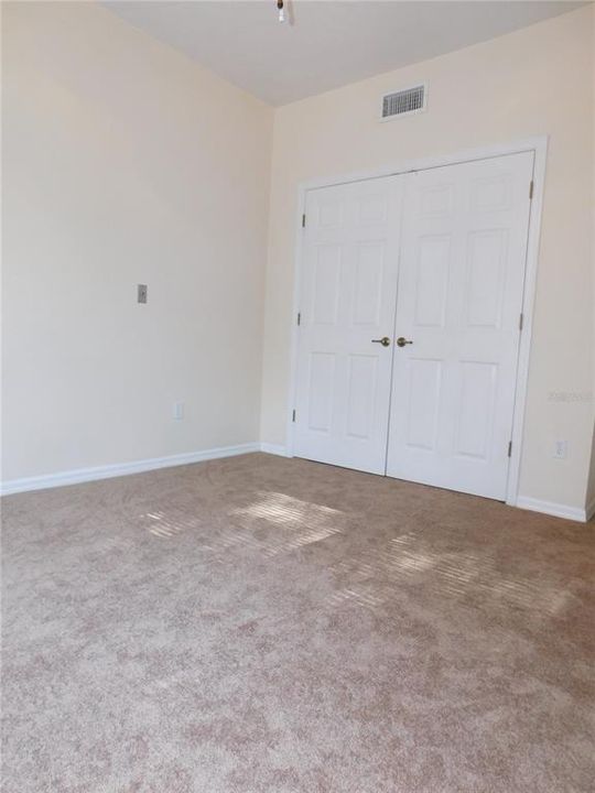 For Rent: $1,900 (3 beds, 3 baths, 1268 Square Feet)