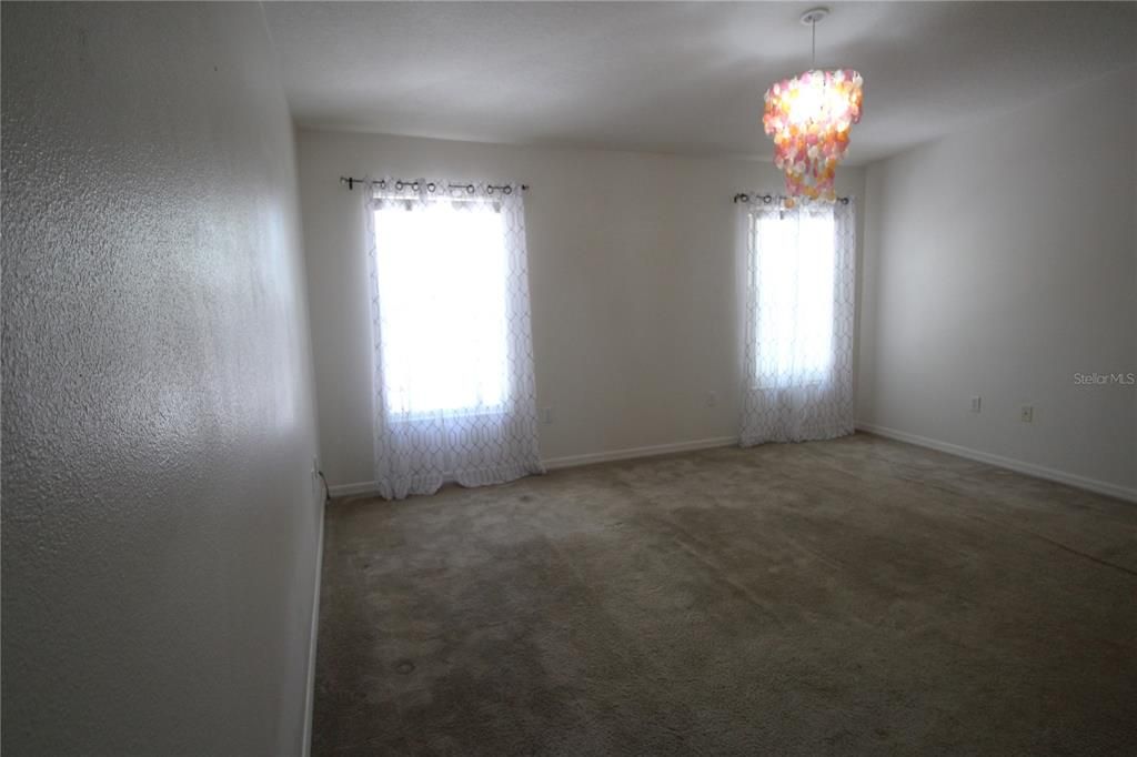 Active With Contract: $2,500 (3 beds, 2 baths, 1666 Square Feet)