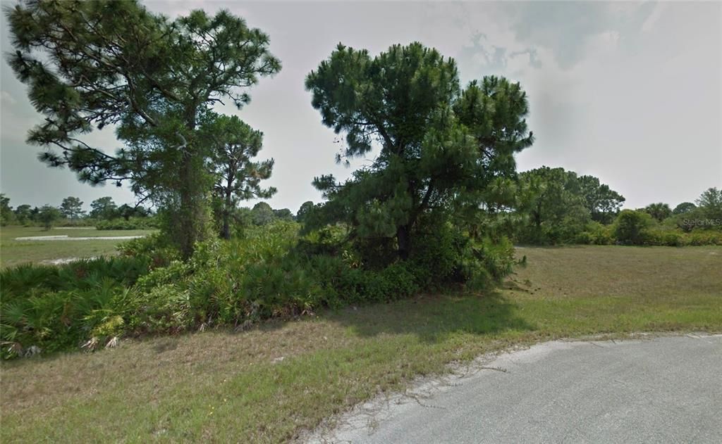 En Venta: $35,000 (0.18 acres)