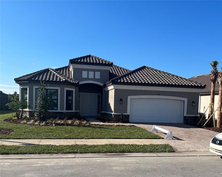 Recently Sold: $769,715 (3 beds, 3 baths, 3004 Square Feet)