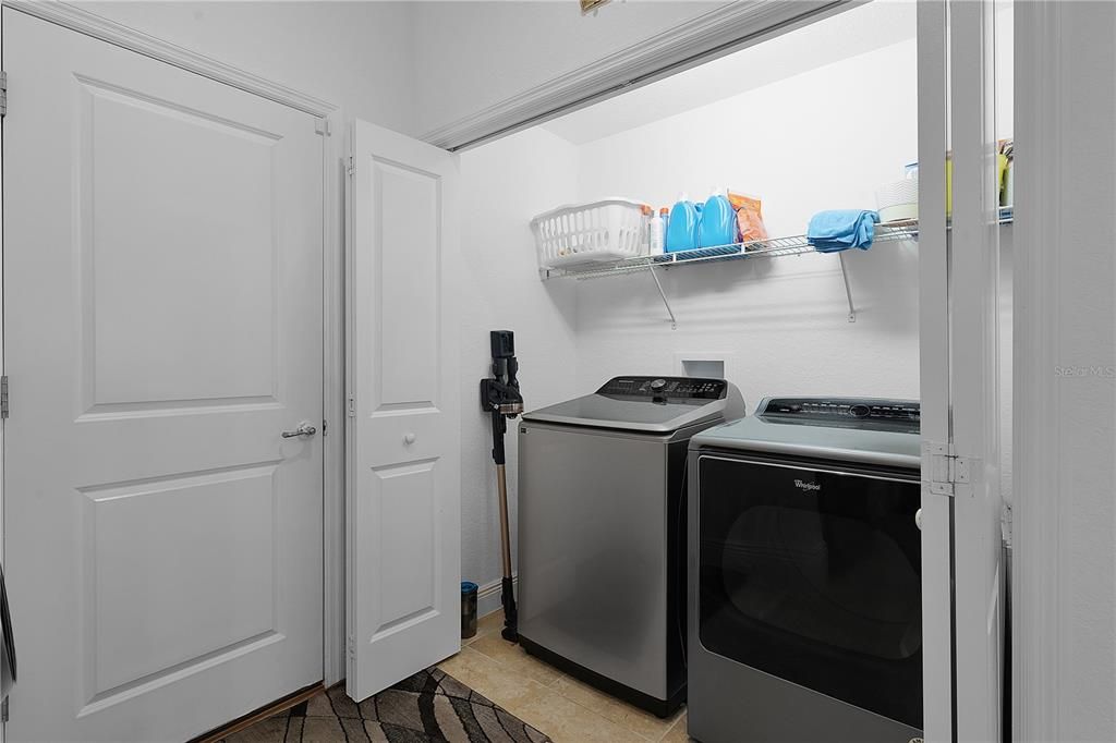 Active With Contract: $349,000 (3 beds, 2 baths, 1629 Square Feet)