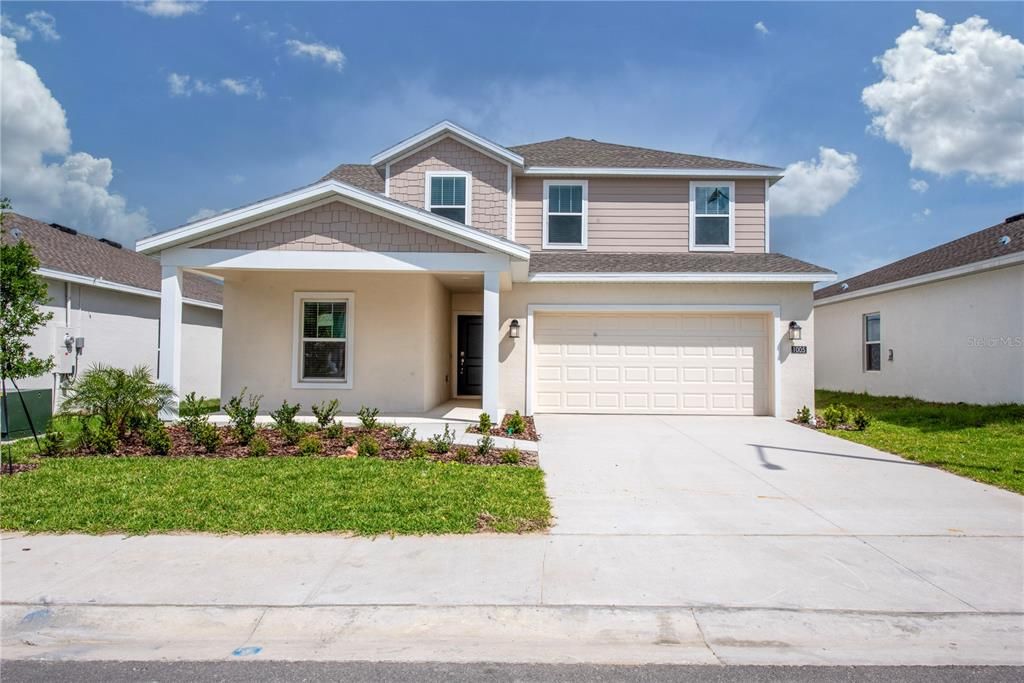 Recently Rented: $2,300 (4 beds, 3 baths, 2015 Square Feet)