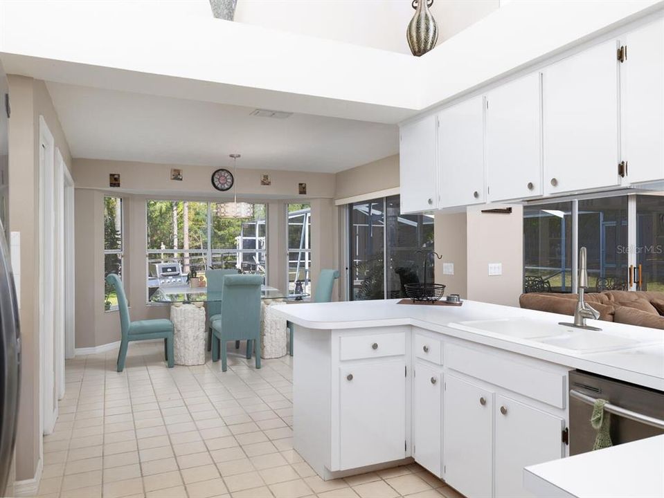 For Sale: $469,900 (3 beds, 2 baths, 2318 Square Feet)
