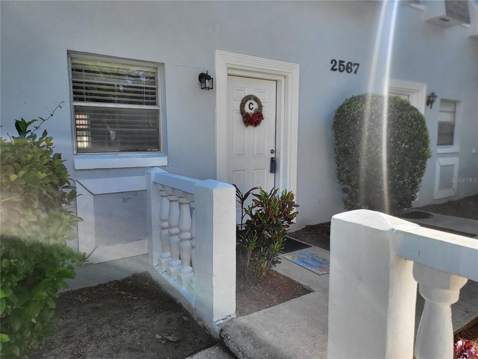 For Sale: $125,000 (2 beds, 1 baths, 952 Square Feet)