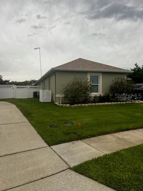 Recently Sold: $360,000 (3 beds, 2 baths, 1384 Square Feet)