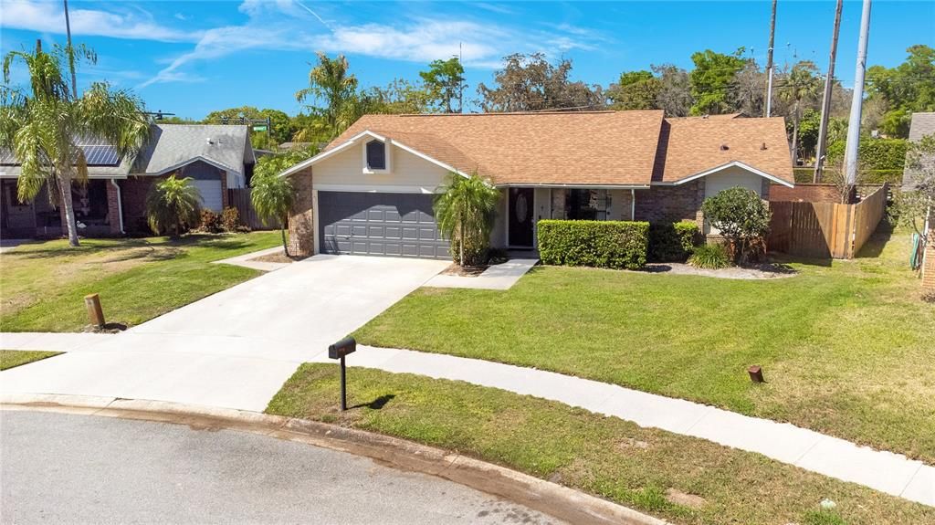 Recently Sold: $400,000 (3 beds, 2 baths, 1510 Square Feet)