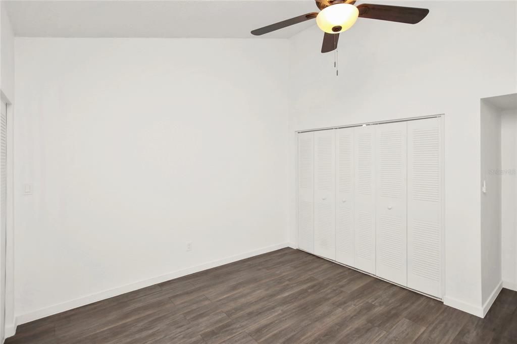 For Sale: $249,500 (3 beds, 2 baths, 1278 Square Feet)