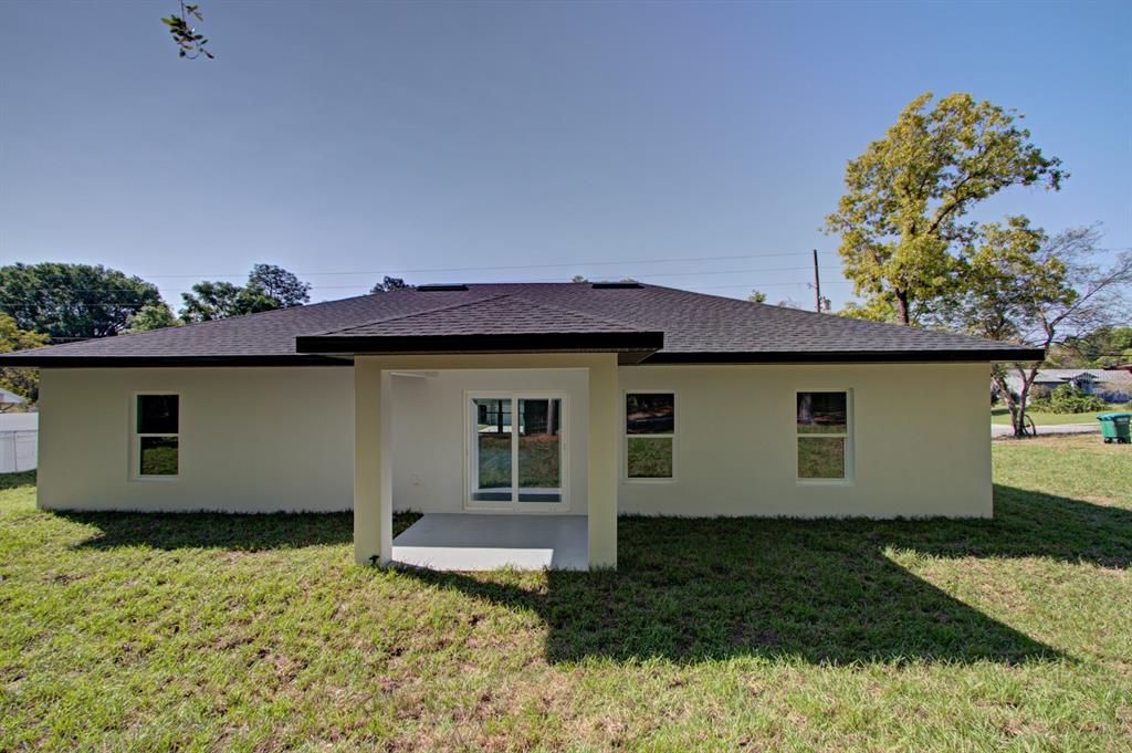Recently Sold: $375,000 (3 beds, 2 baths, 1594 Square Feet)