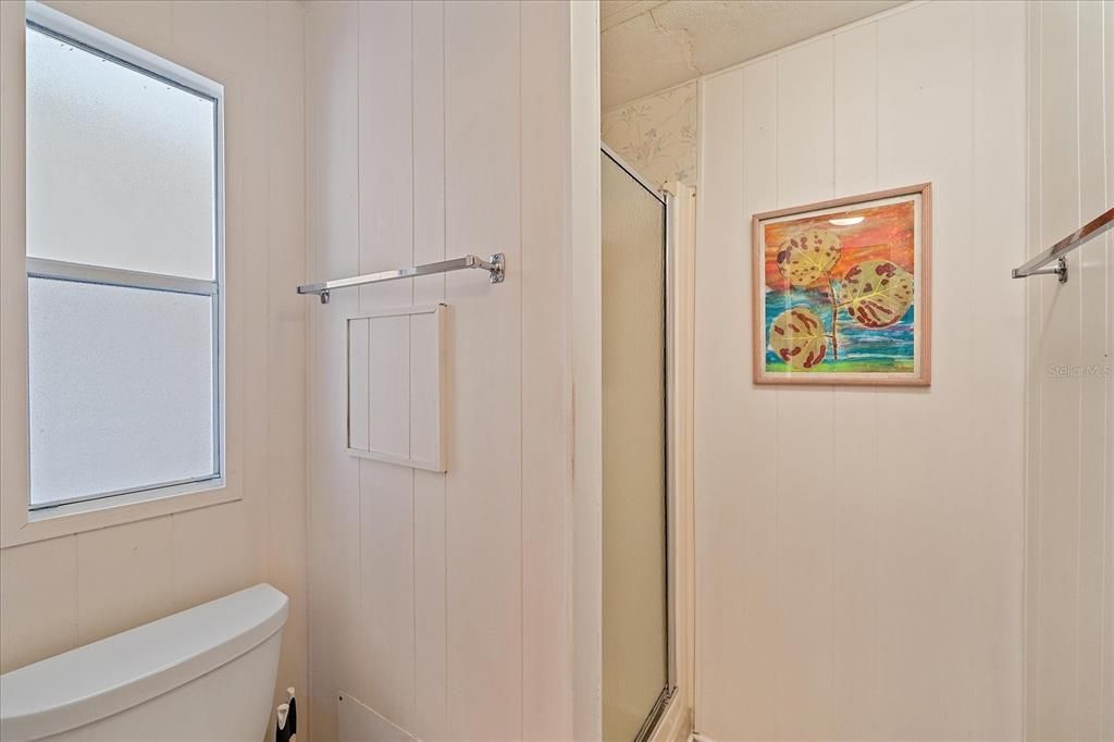 最近售出: $185,000 (2 贝兹, 2 浴室, 960 平方英尺)