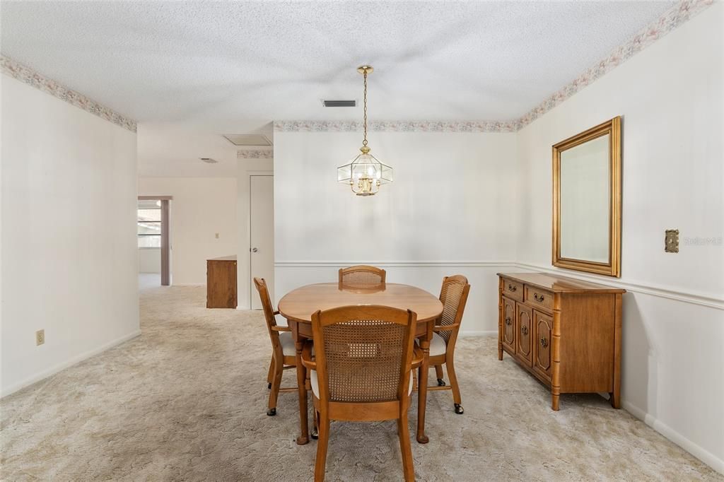 Recently Sold: $204,500 (2 beds, 2 baths, 1688 Square Feet)