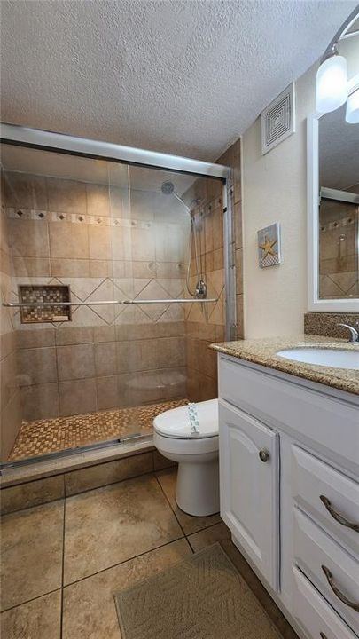 待售: $180,000 (0 贝兹, 1 浴室, 358 平方英尺)