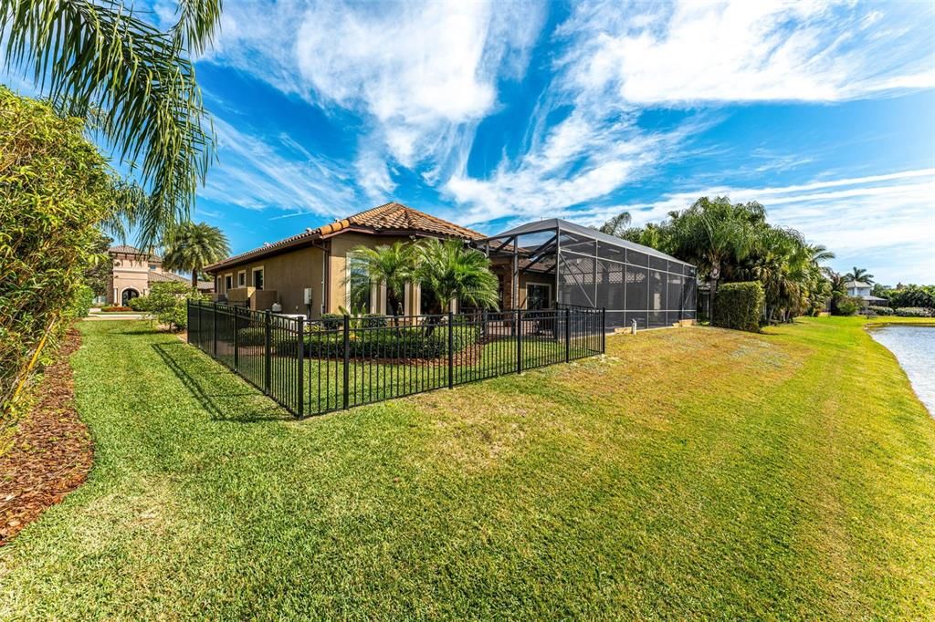 Recently Sold: $1,500,000 (4 beds, 3 baths, 3142 Square Feet)