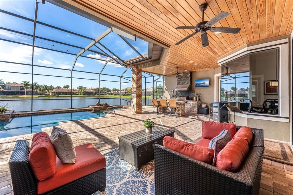 Recently Sold: $1,500,000 (4 beds, 3 baths, 3142 Square Feet)