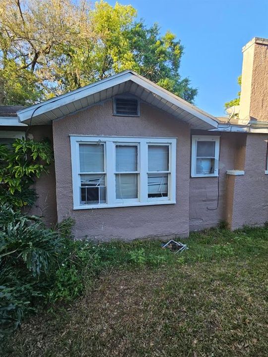 Recently Sold: $184,900 (3 beds, 2 baths, 1591 Square Feet)
