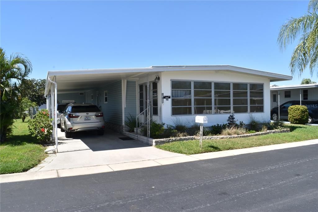 Active With Contract: $175,000 (2 beds, 2 baths, 1128 Square Feet)