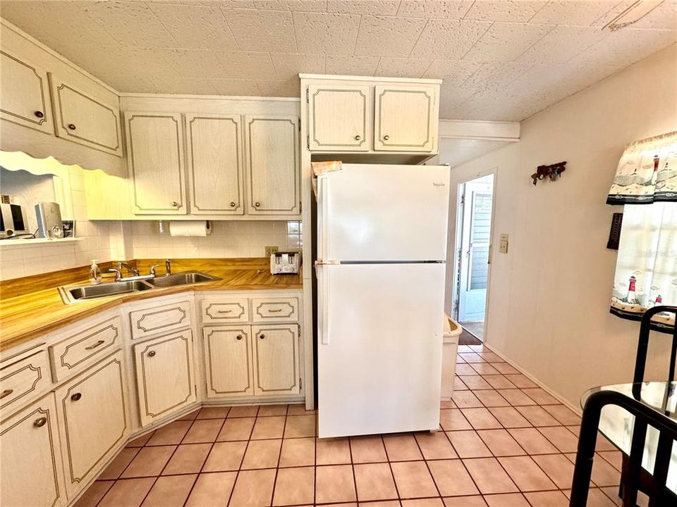 Recently Sold: $99,900 (2 beds, 2 baths, 846 Square Feet)