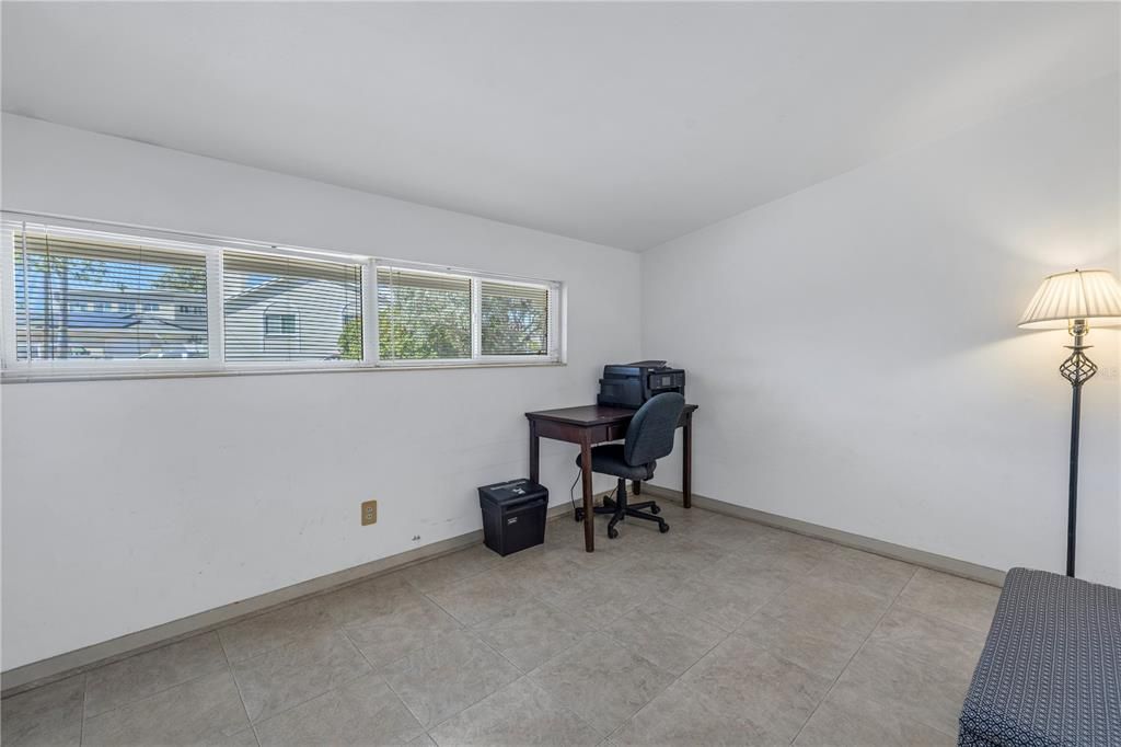 Active With Contract: $625,000 (2 beds, 2 baths, 1128 Square Feet)