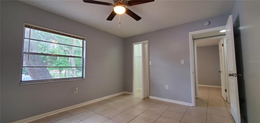 Active With Contract: $1,650 (2 beds, 1 baths, 840 Square Feet)