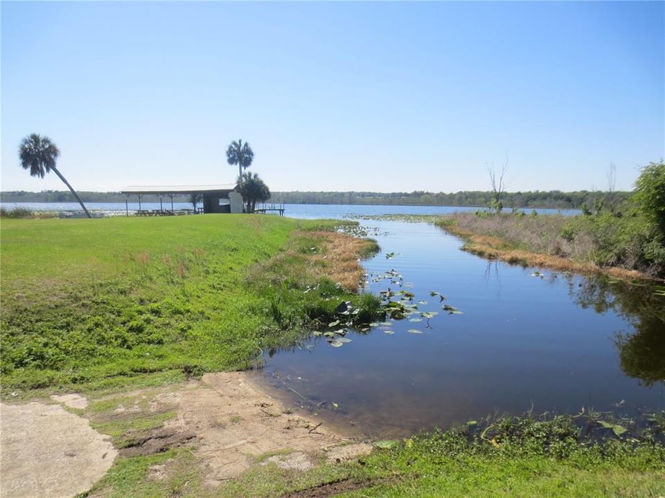 Canal to Lake Bryant