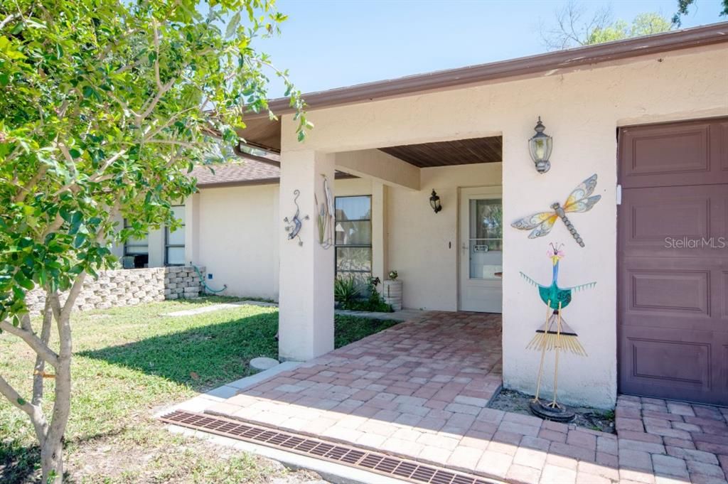 Active With Contract: $449,000 (3 beds, 2 baths, 1580 Square Feet)