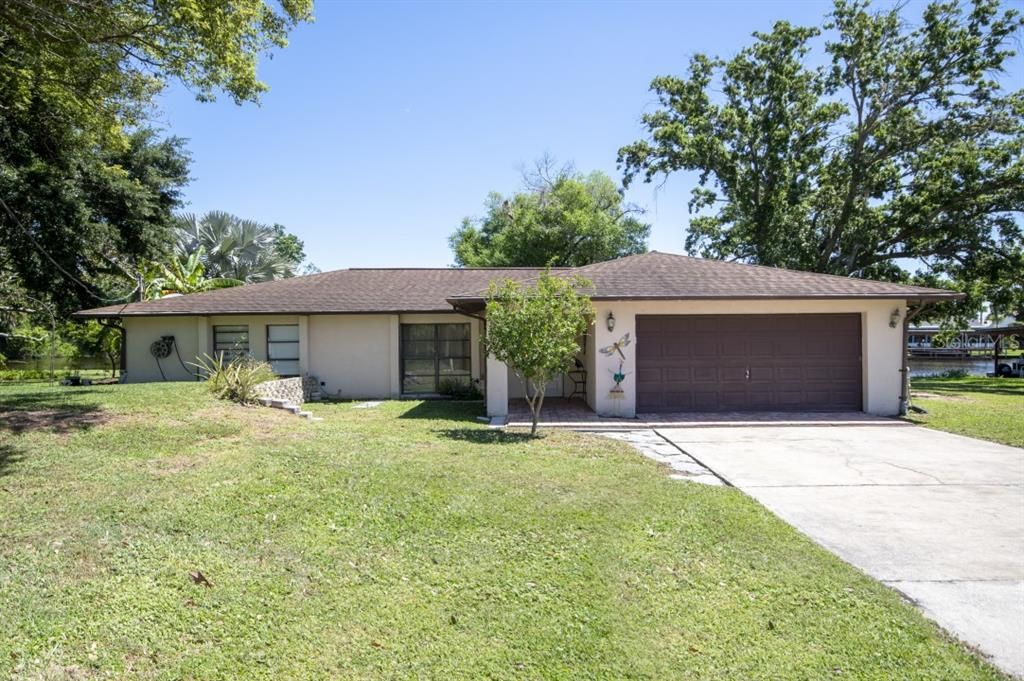 Recently Sold: $449,000 (3 beds, 2 baths, 1580 Square Feet)
