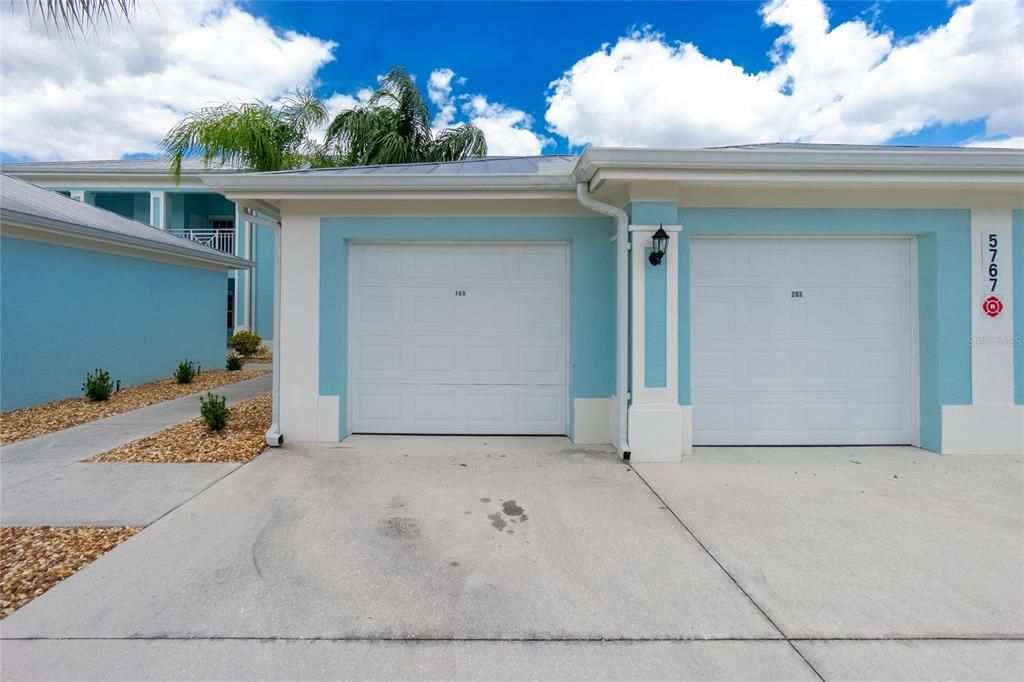 Recently Sold: $275,000 (2 beds, 2 baths, 1168 Square Feet)