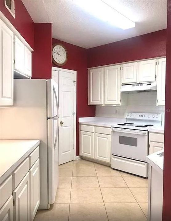 Kitchen with walk in Pantry and Laundry Room
