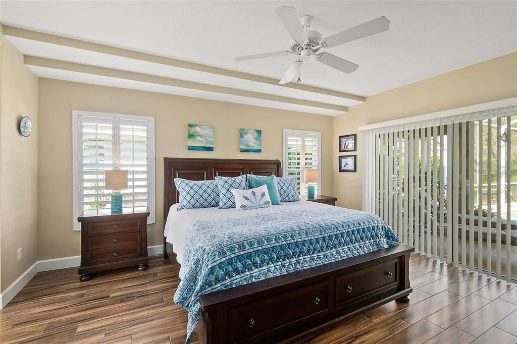Master Bedroom Suite w/Double Trey Ceiling & Sliders to Lanai