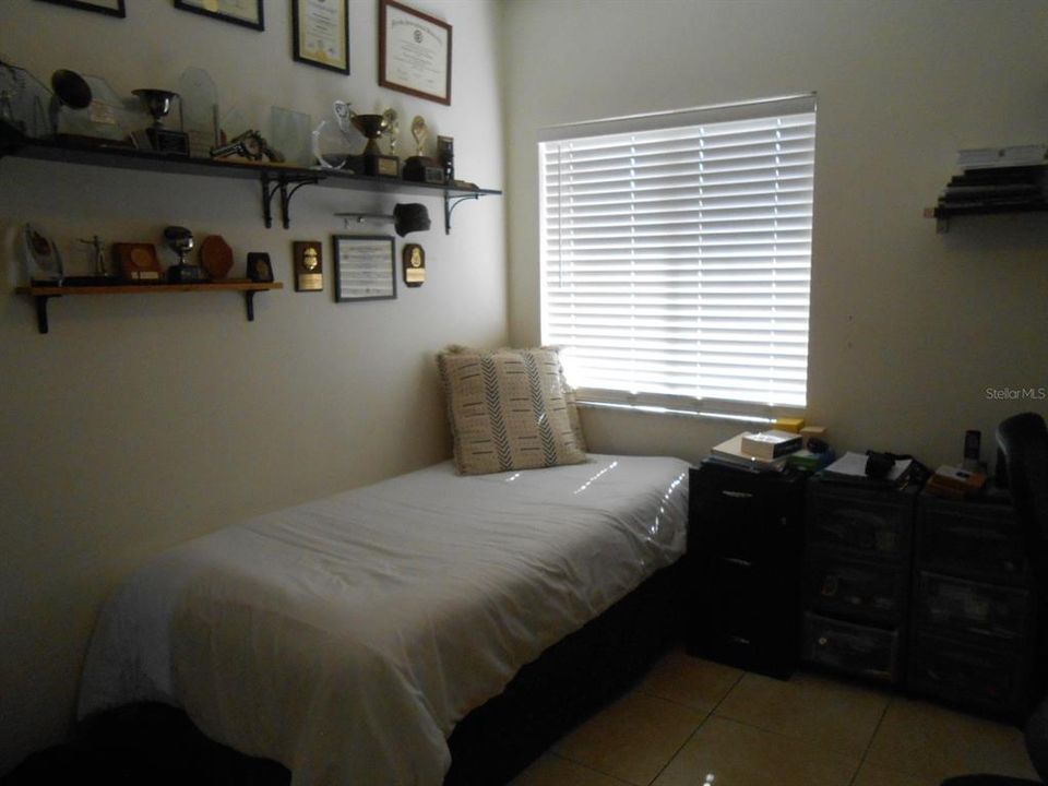For Sale: $299,000 (3 beds, 2 baths, 1200 Square Feet)