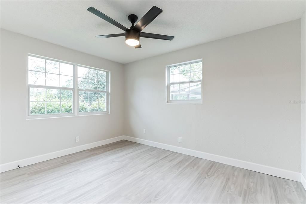 For Sale: $275,000 (3 beds, 1 baths, 1208 Square Feet)