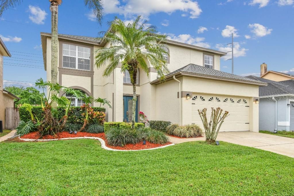 Recently Sold: $575,000 (4 beds, 2 baths, 2547 Square Feet)