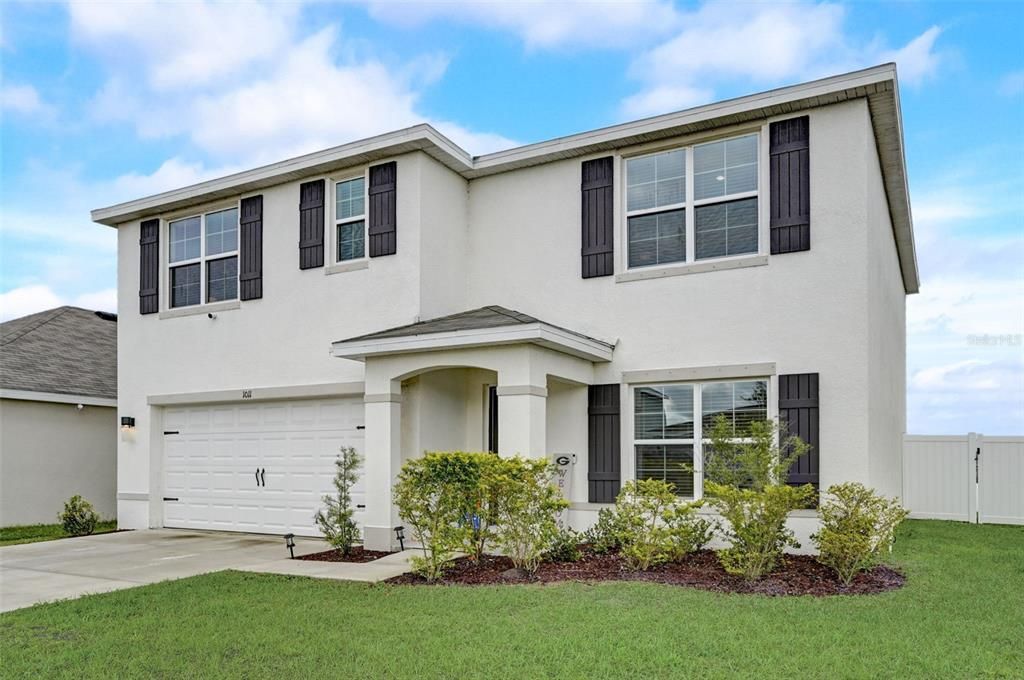 Active With Contract: $390,000 (5 beds, 3 baths, 2674 Square Feet)