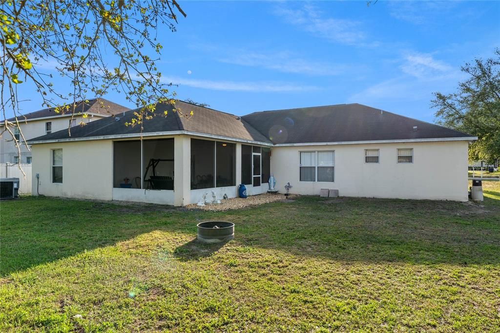 Active With Contract: $349,900 (4 beds, 2 baths, 2196 Square Feet)