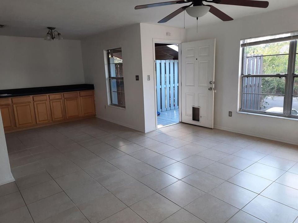 Recently Sold: $128,000 (2 beds, 1 baths, 900 Square Feet)