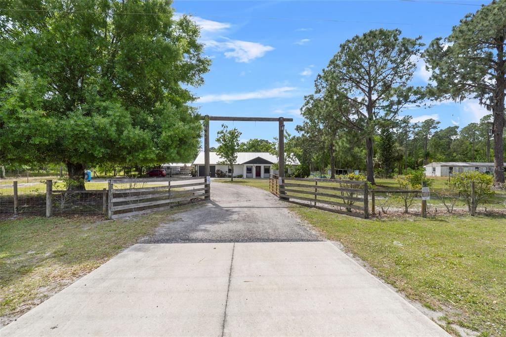 GATED FRONT ENTRY