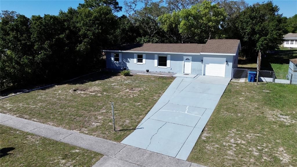Recently Sold: $250,000 (3 beds, 1 baths, 1104 Square Feet)