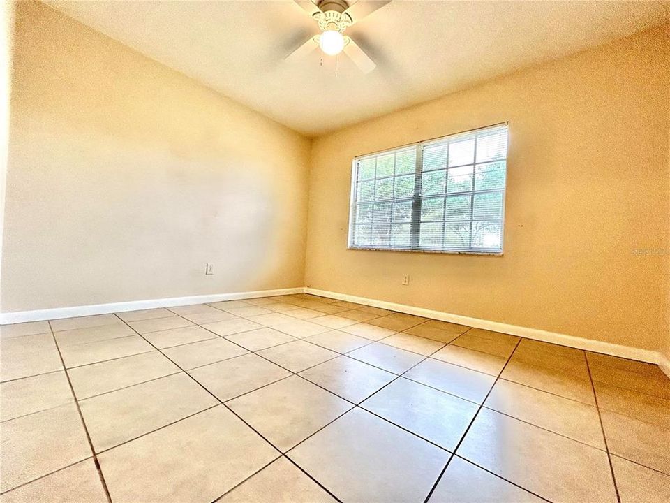 Recently Rented: $1,500 (2 beds, 1 baths, 986 Square Feet)