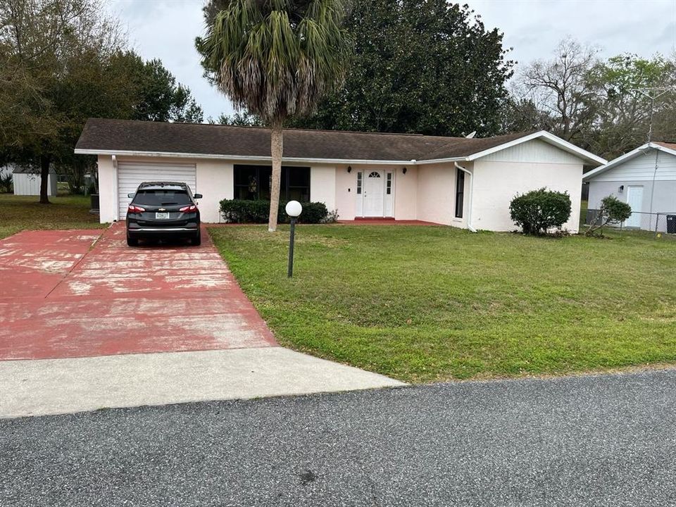 Recently Sold: $190,000 (3 beds, 2 baths, 1575 Square Feet)