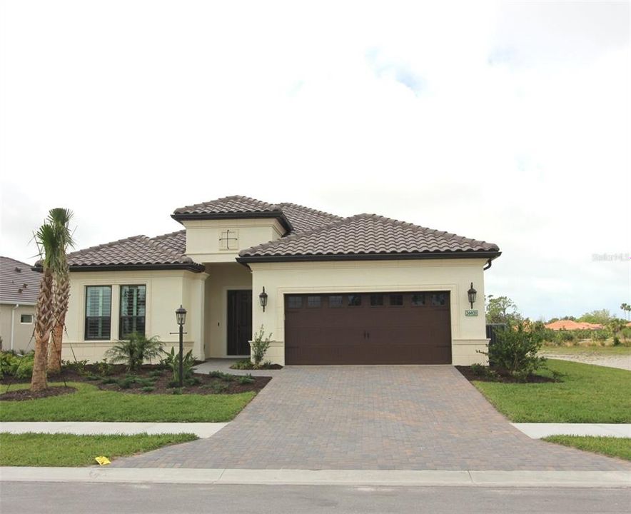 Recently Sold: $680,616 (3 beds, 2 baths, 2207 Square Feet)