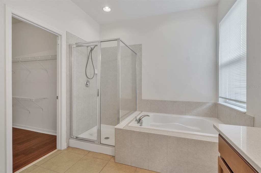 待售: $419,000 (4 贝兹, 2 浴室, 1843 平方英尺)