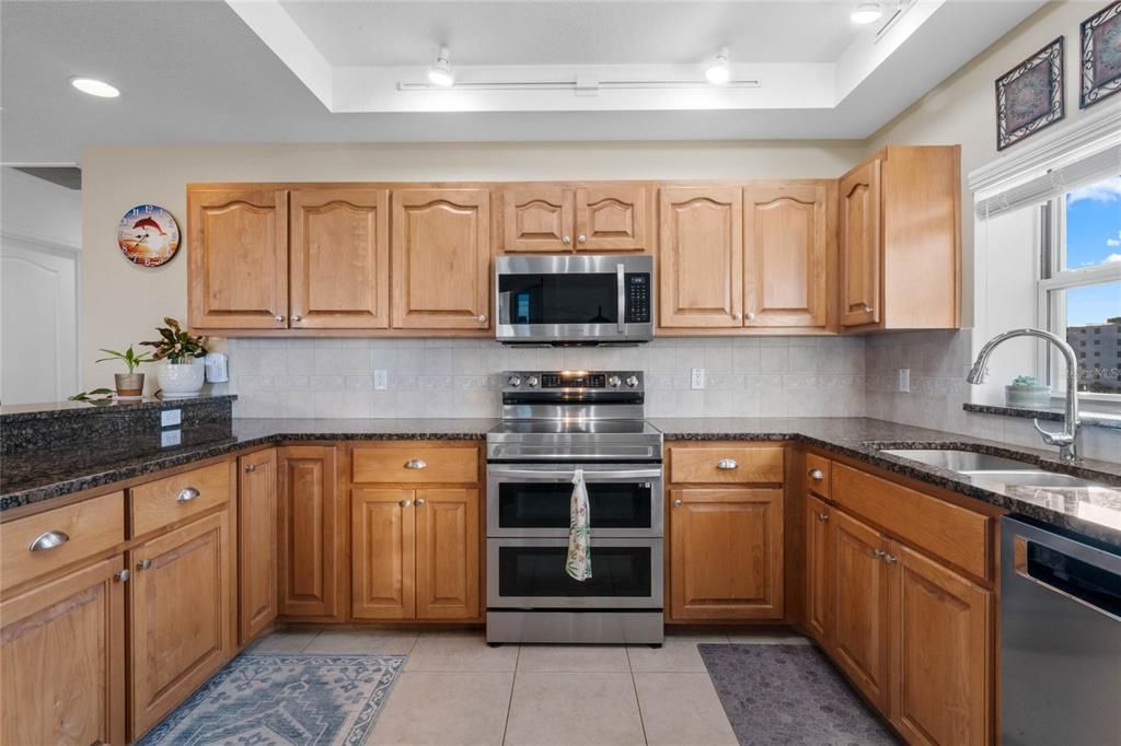 Recently Sold: $559,000 (3 beds, 2 baths, 1768 Square Feet)