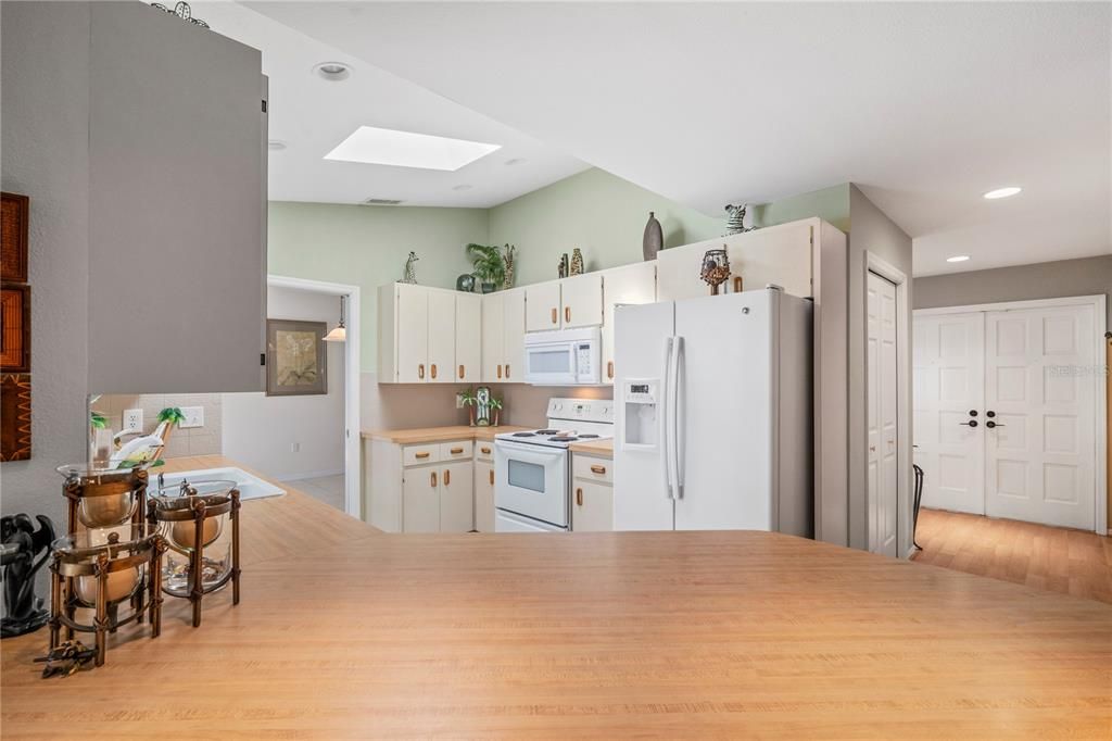 Active With Contract: $645,000 (3 beds, 2 baths, 1824 Square Feet)