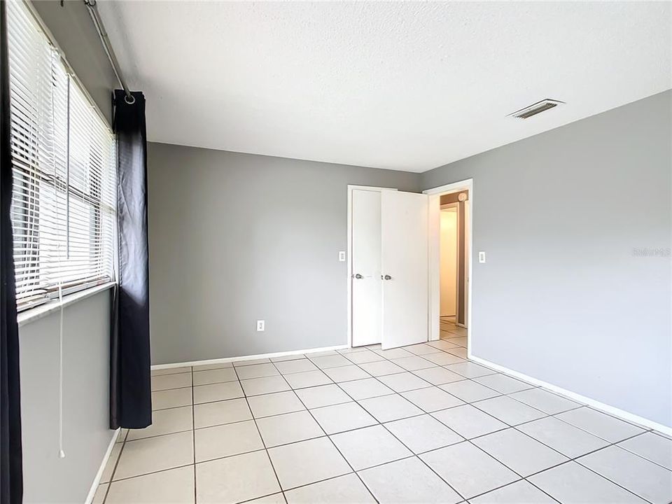For Sale: $180,000 (3 beds, 2 baths, 1304 Square Feet)